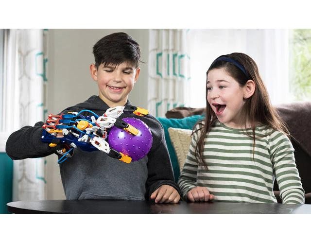 Thames & Kosmos Mega Cyborg Hand