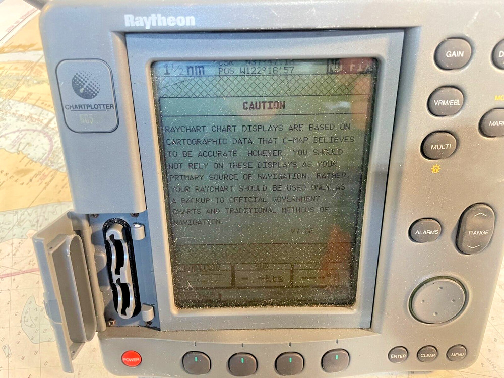 Raymarine Raytheon RC520 R32005 Waterproof Chartplotter 7" Display Head