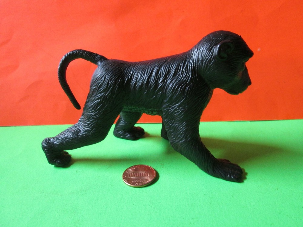 VINTAGE 1994 HARD PLASTIC ANIMAL BABOON FIGURE