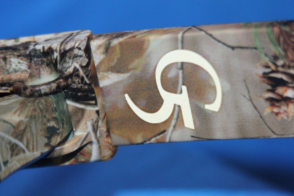 G5 Quest REV Compound Archery Hunting Compound Bow, Right Hand In a Case