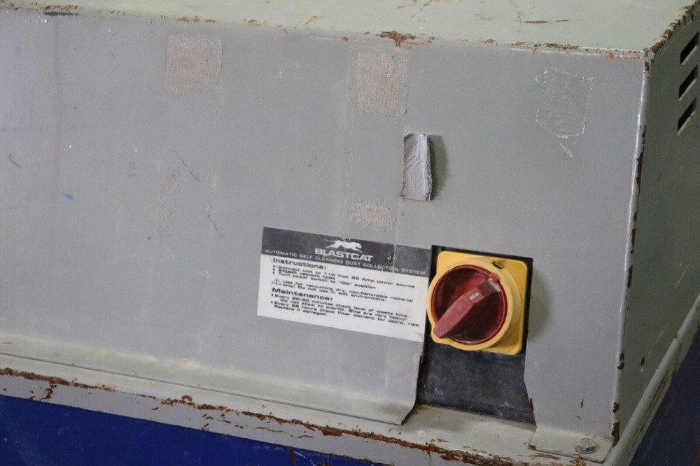 DUPONT BLASTCAT 110V DUST COLLECTION SYSTEM