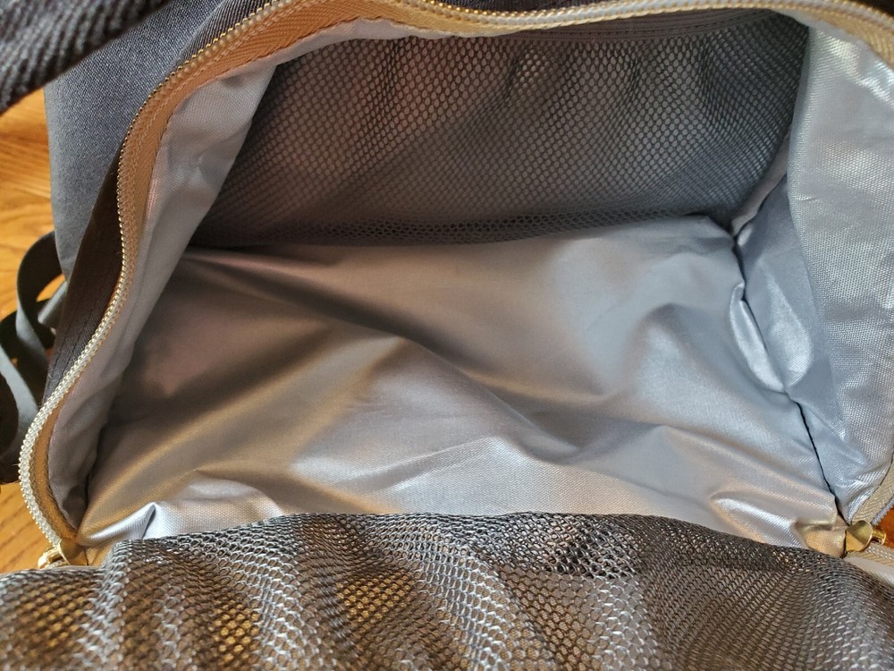 V-Coool Backpack Bag Professional Cooler 3 Compartment Black/ Gold Zip
