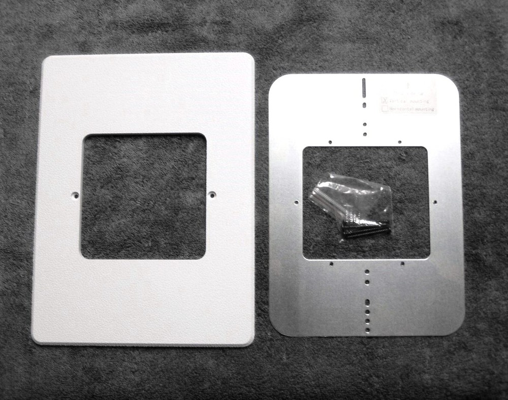 RETRO-5RV Vertical White & 5RAV metal plate Intercom IST IntraSonic