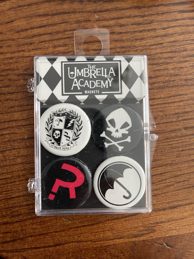Umbrella Academy 4 pack Magnet Set and Case
