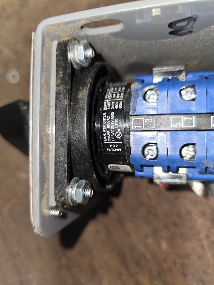 Kraus & Naimer CA11 series rotary cam switch