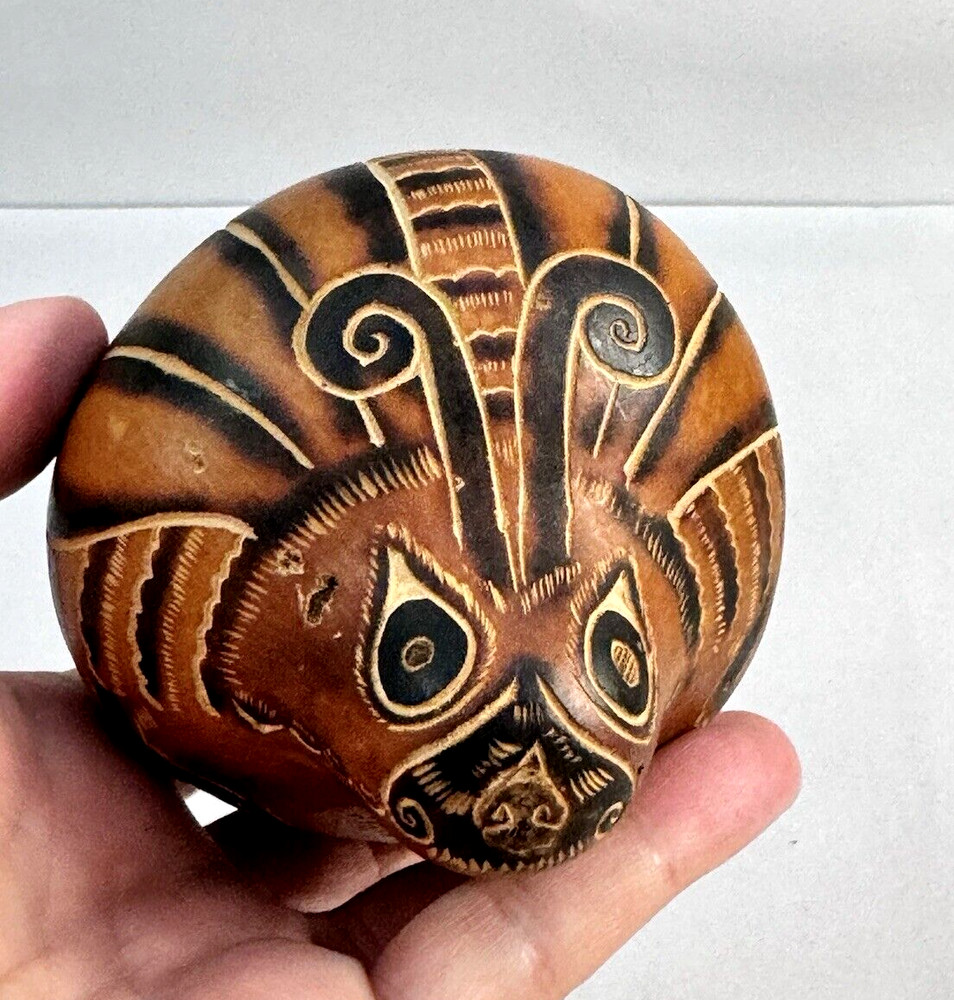 Hand Painted Peruvian Gourd Bee/Bug/insect
