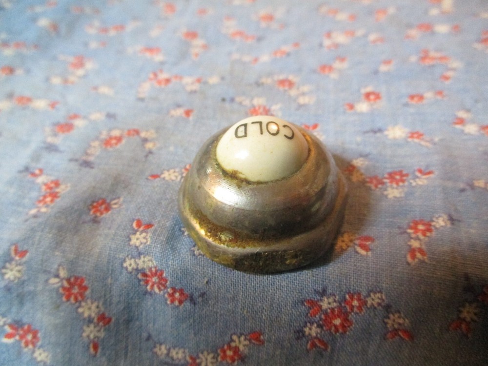 b. Old COLD Faucet Cap Nut Threaded Cold is Porcelain As Found Condition