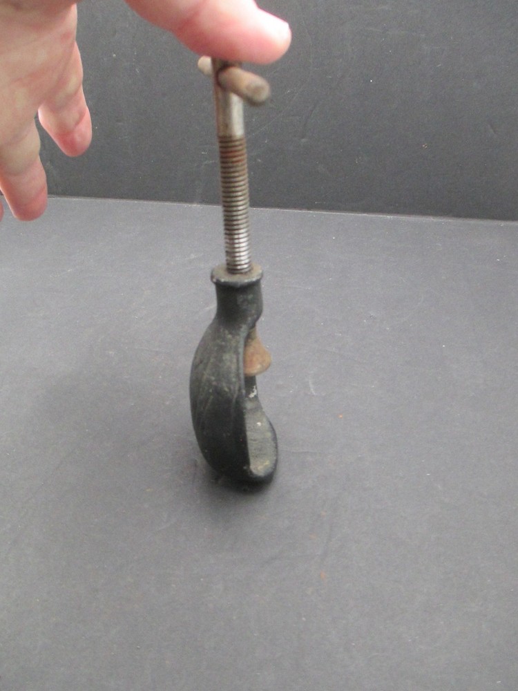 Vintage Metal T Bar Screw Nut Cracker NUTCRACKER B61