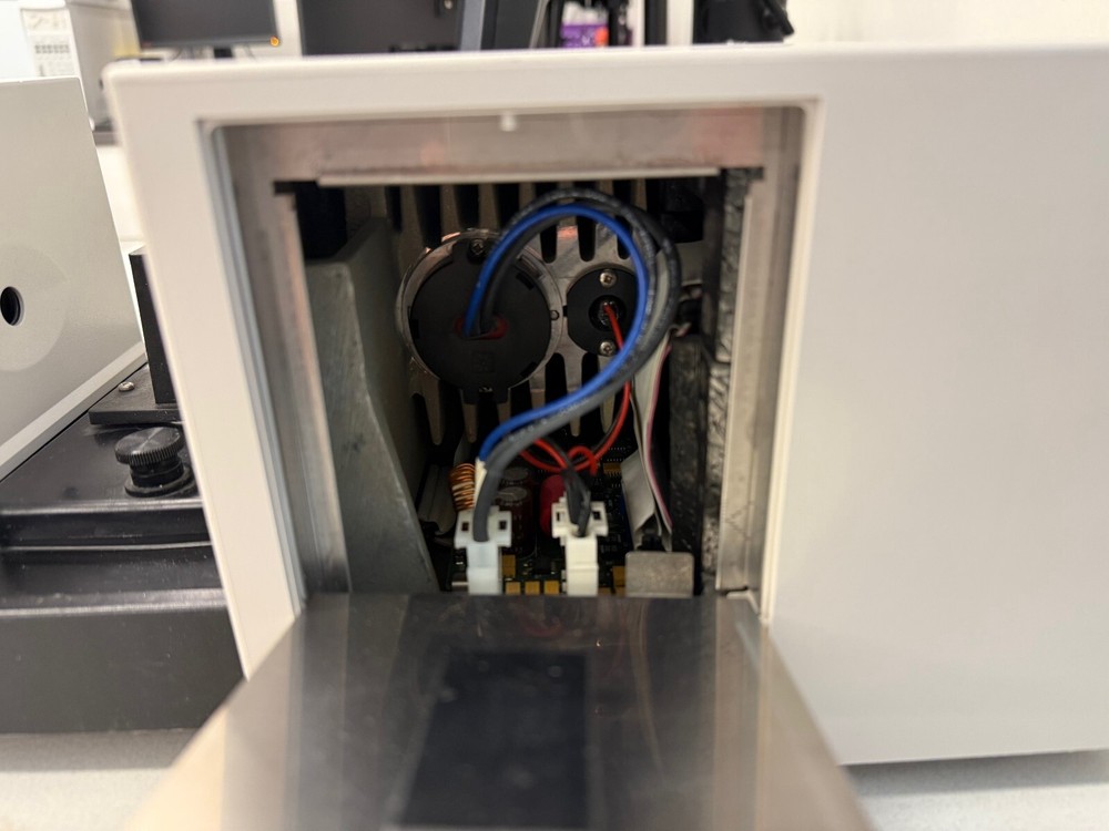 Agilent 8453 UV-Vis with Cooled cell mount, flow through cell, advanced software