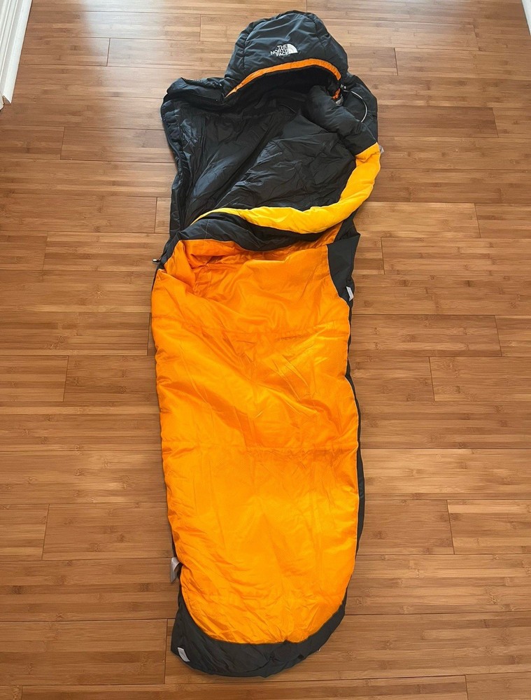 🏕️ Sleeping Bag by North Face 🏕️