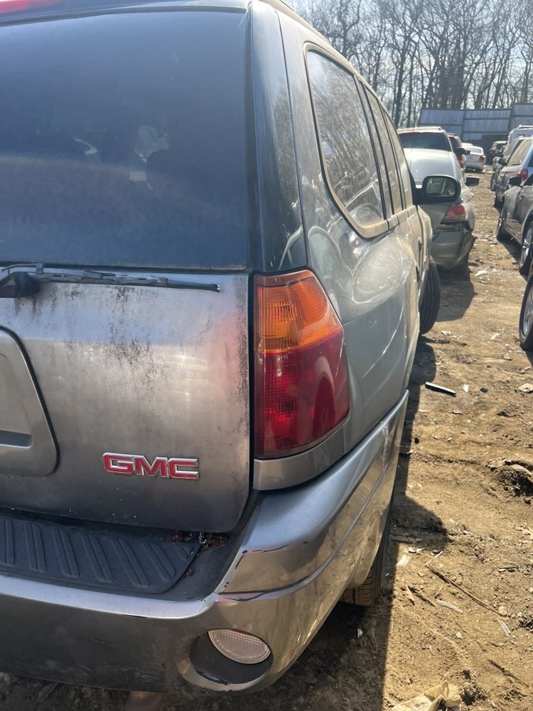 Fuse Box Engine Fits 2006 ENVOY OEM