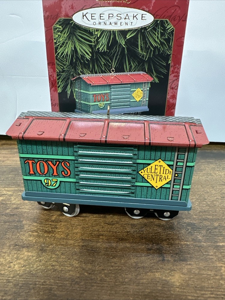 Hallmark Keepsake Ornament Yuletide Central 1997