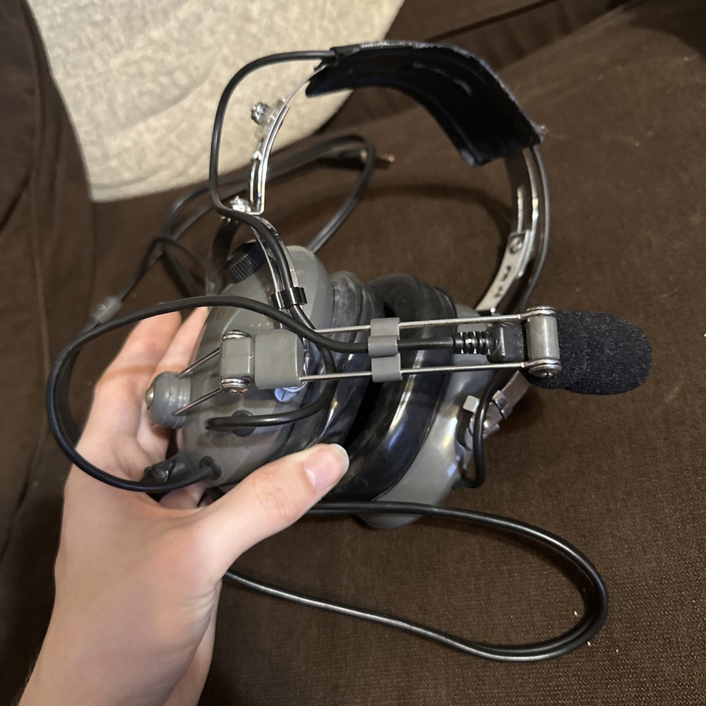 Pilot Avionics PA11–40 Headset