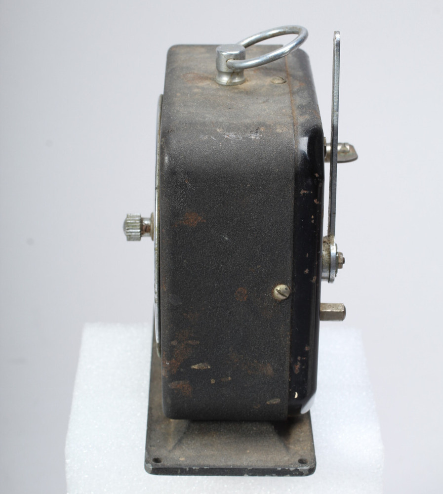 VINTAGE INGERSOLL MASS. PRECISION MECHANICAL CLOCKWORK INTERVAL TIMER NEEDS CLA