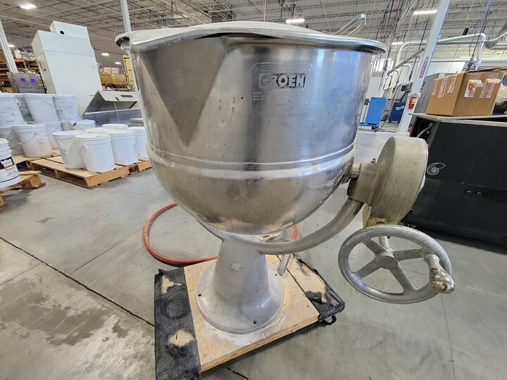 Groen Model D30 30 Gallon tilting Kettle