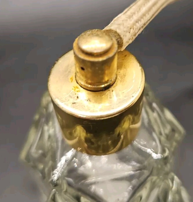 Vintage decorative Glass Atomizer Perfume Bottle 3.5"