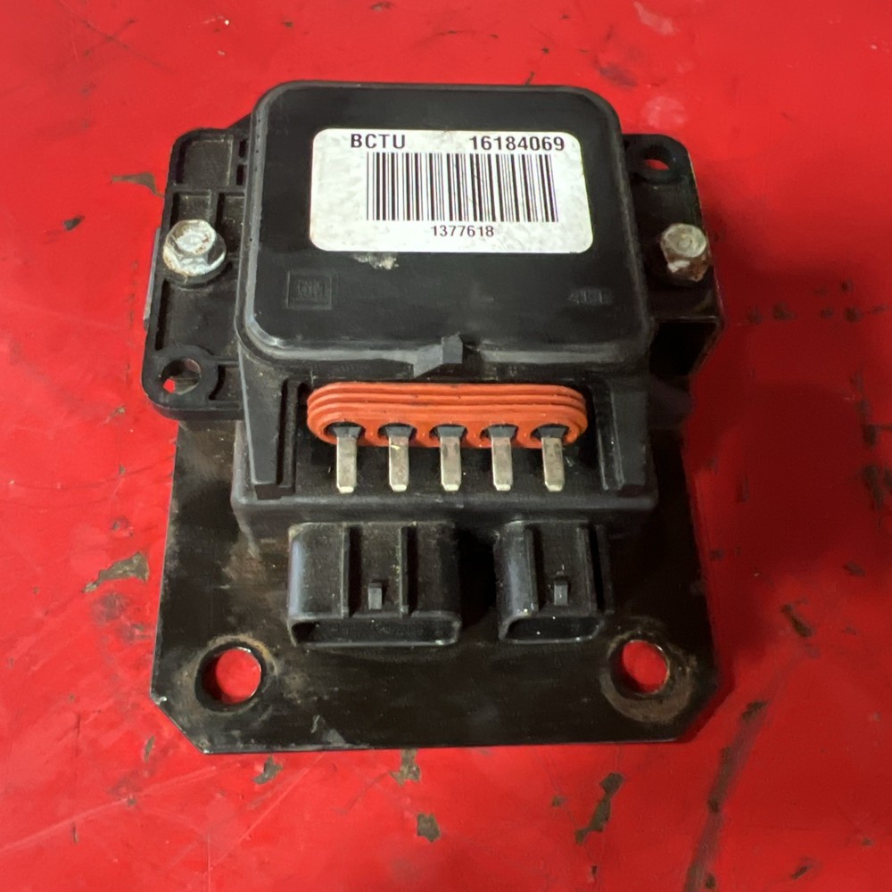 Mercruiser 5.7L Bravo ignition module #861254-1 with Distributor