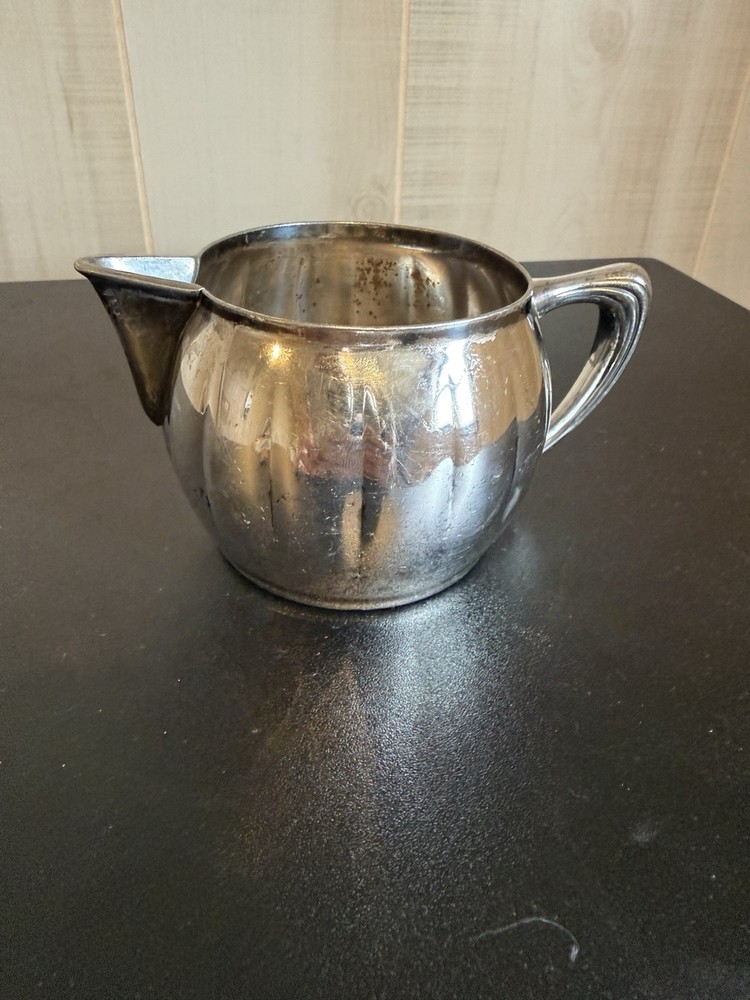Benedict Silverplate Antique Creamer 1124 US Marked