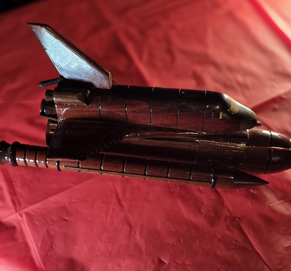 Wooden Space Shuttle Model Hand-crafted Home Decoration
