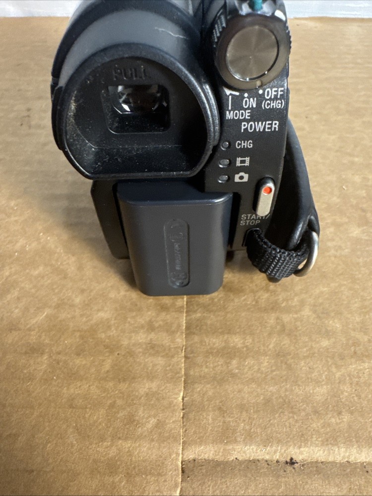 Sony Handycam DCR-DVD650 Camcorder – Untested