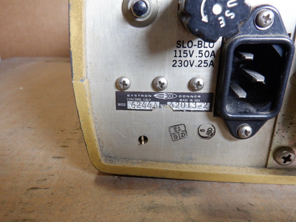 SYSTRON DONNER MODEL 6244A FREQUENCY COUNTER