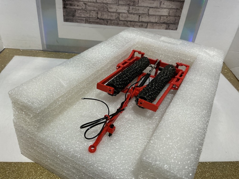 1/32 REPLICAGRI TORO RAZOL REP028