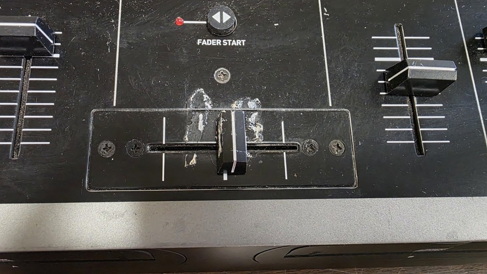 Numark CDMIX1 Professional Dual CD Mixing Console