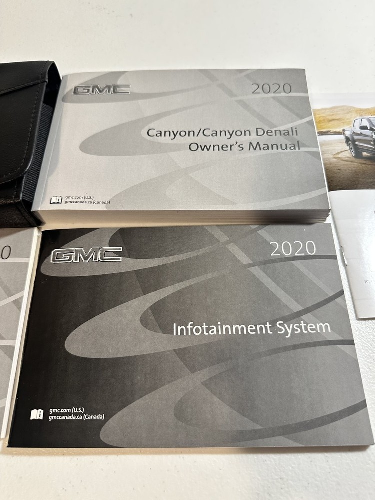 GMC Canyon Denali Owner's Manual 2020