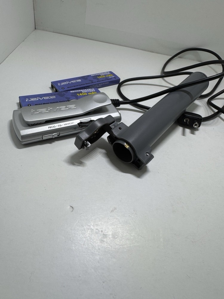 IRiver Multi-codec CD Player / FM Tuner Remote Controller + Accessories