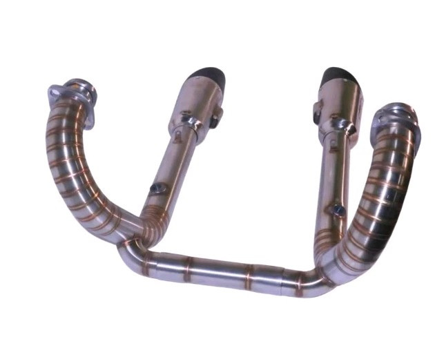 Custom Handmade 2-2 Exhaust for BMW R Nine T - Style & Performance Boost