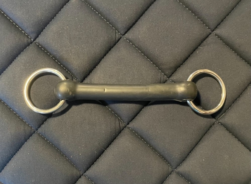 Flexible Rubber O Ring Snaffle Bit 4.5”