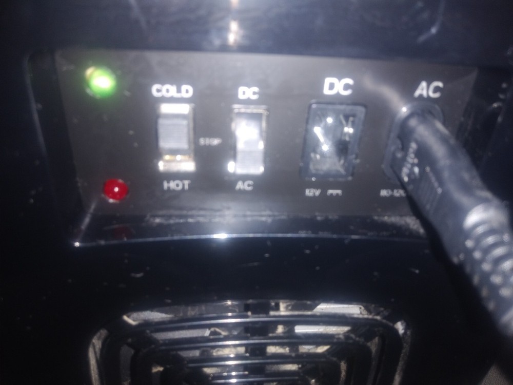 Nxone CRA-6L-A Mini fridge cooler Tested and working