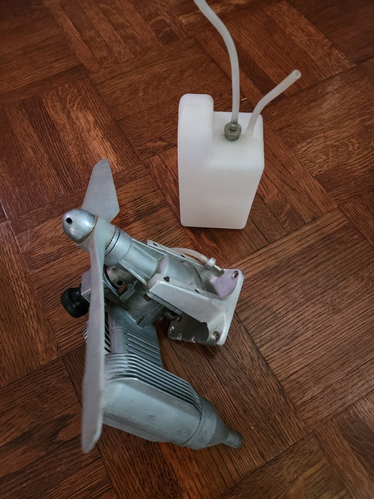 KB 61 Model Airplane Engine with Muffler Master Propeller