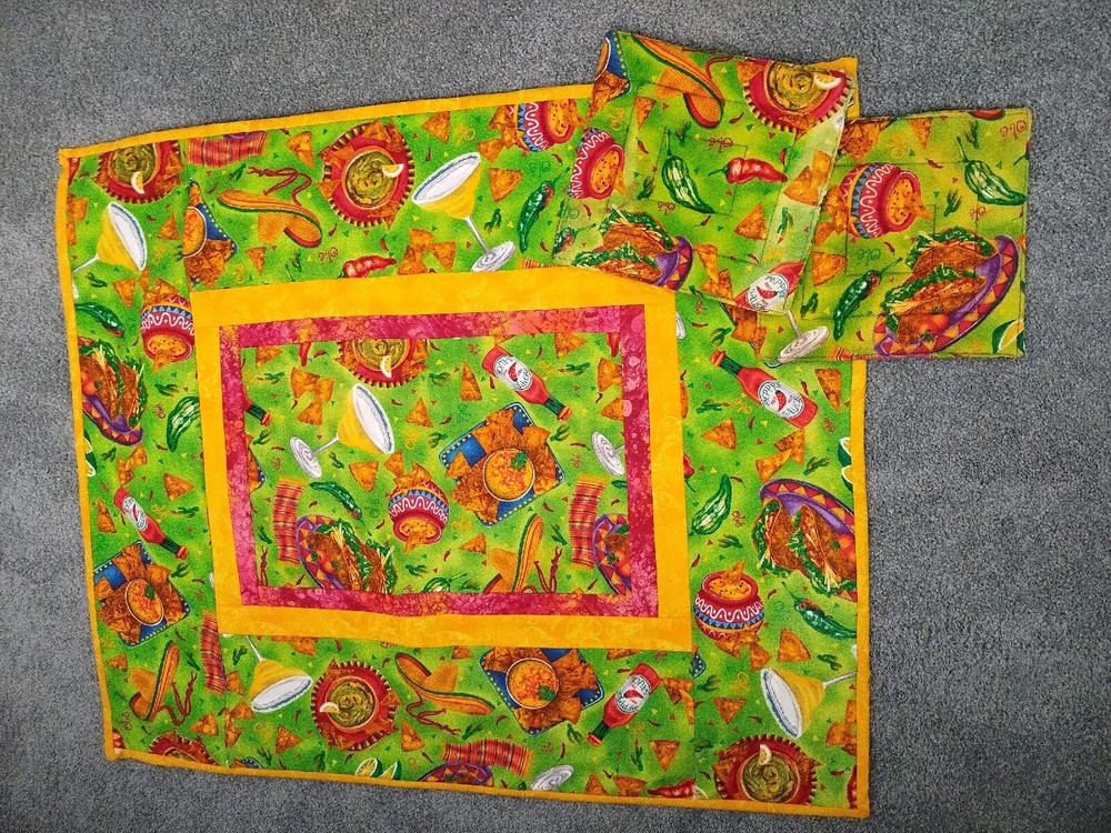CINCO DE MAYO TABLE RUNNER  25" X 29"  WITH  2  POTHOLDERS