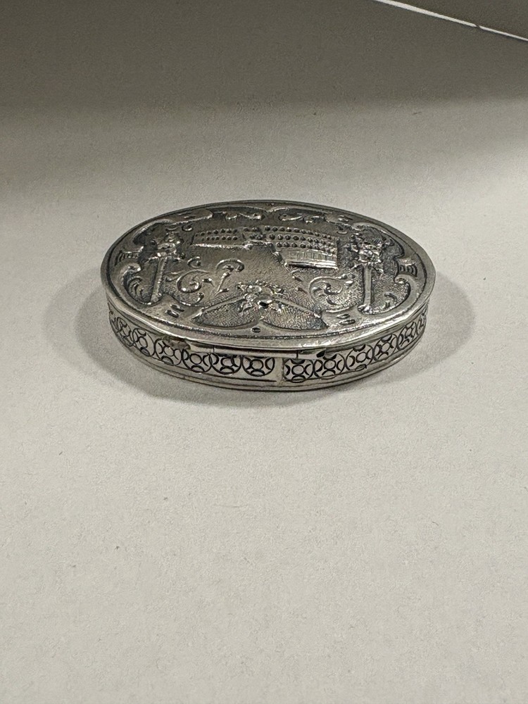 Small Silver Box With Roman Colosseum Depiction (80% Silver)
