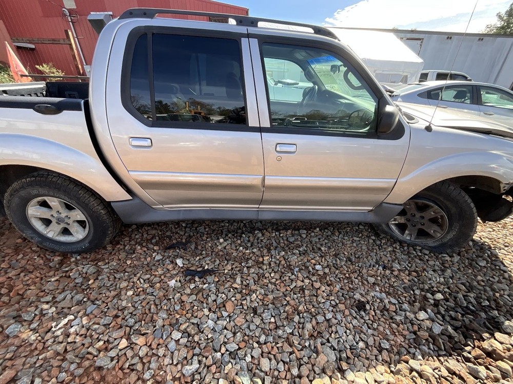 Used Headrest fits: 2005 Ford Explorer Grade A