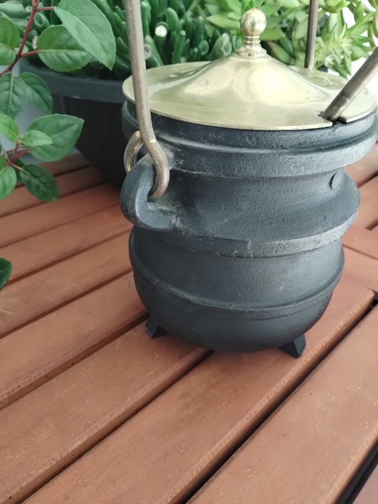 Vintage Cast Iron & Brass Smudge Pot Complete (Fire starter Cauldron)