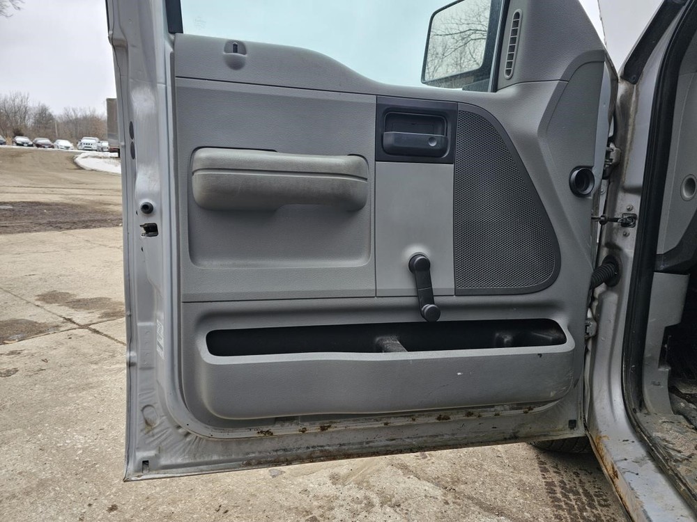 F150 2007 Headrest 2418480