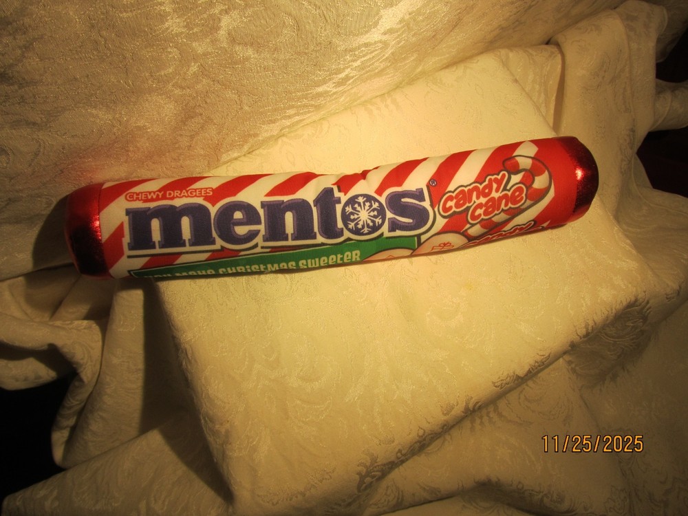 Mentos Candy Canes Vanilla Mint Stuff Candy Roll 13 1/2" Long
