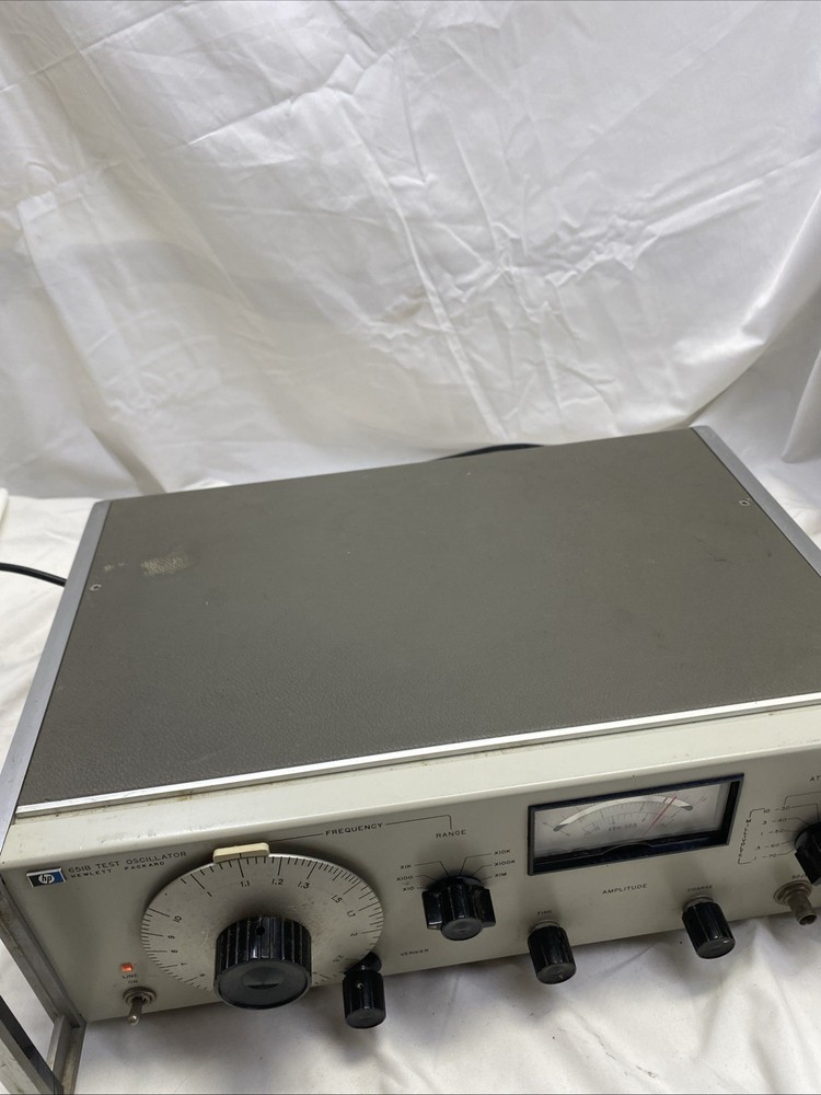 HP 651B Test Oscillator Oscillator Signal Generator S1