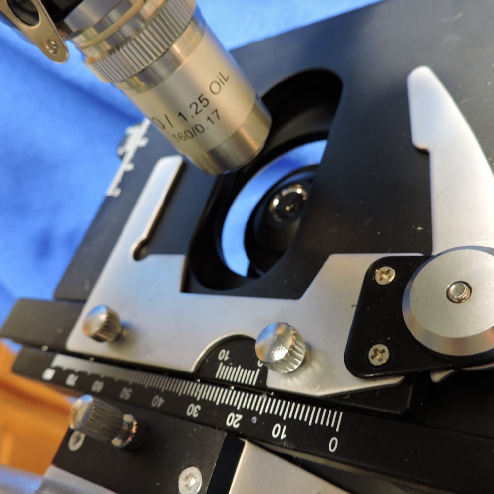 Omax Microscope G2018007467 Rotatable Head 4 Lens Missing Eyepieces