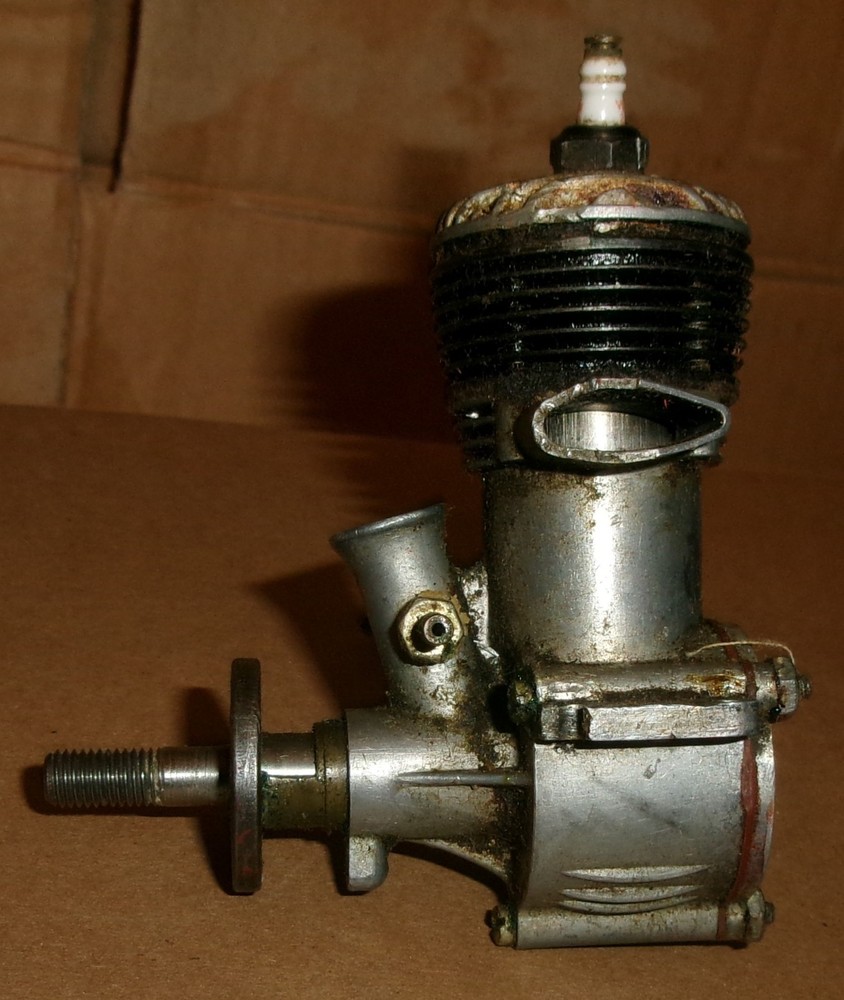 K&B TORPEDO glow plug AIRPLANE ENGINE & K&B .15 display box & paperwork