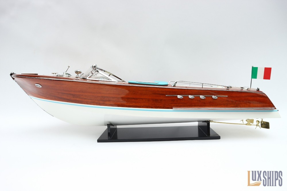 Super Riva Lamborghini Model Ship