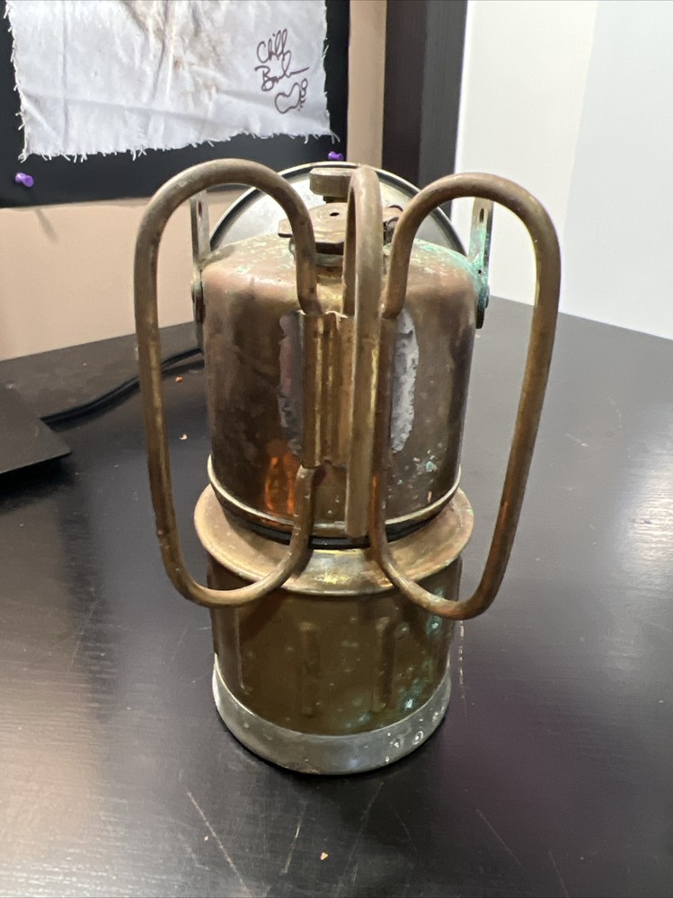 VINTAGE MINER JUSTRITE CARBIDE BRASS LAMP MINING LANTERN 4" REFLECTOR Untested