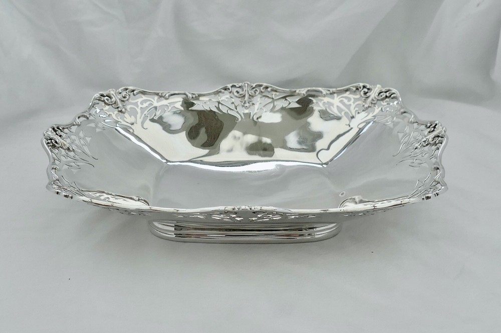 RARE GEORGE VI HM STERLING SILVER PIERCED RECTANGULAR FRUIT BOWL 1938