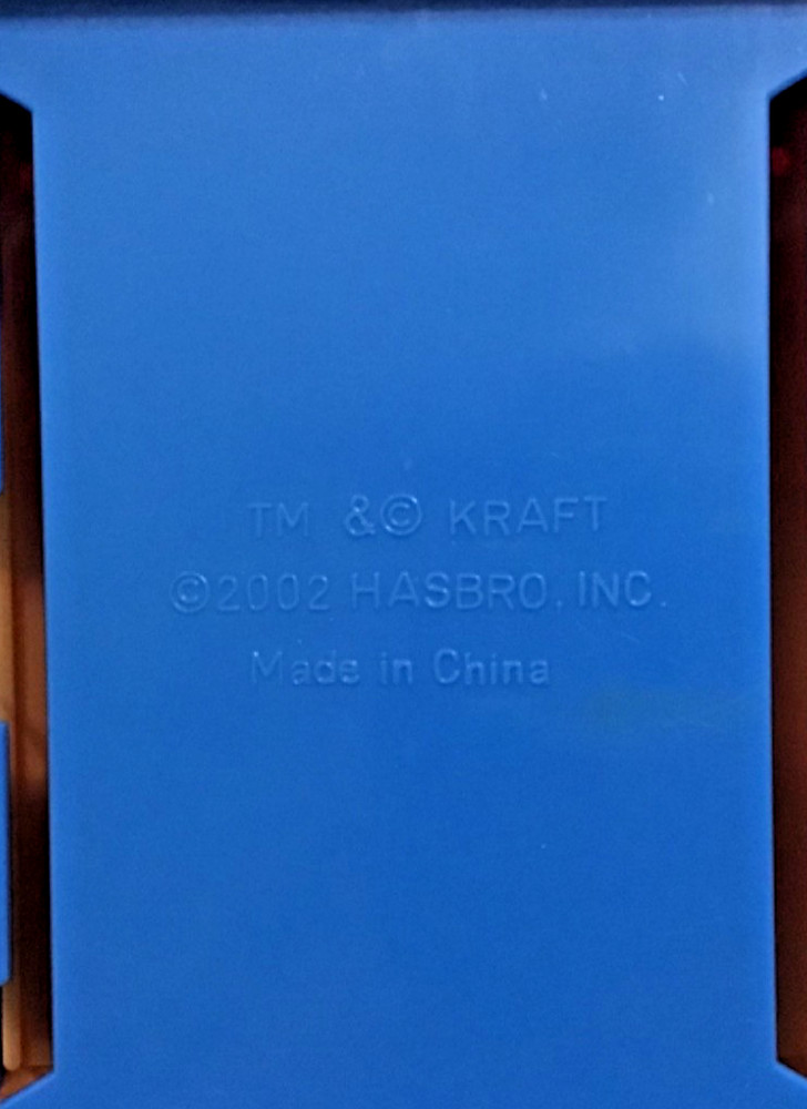 Play-Doh Kitchen Cabinet 3 Shape Making Trays