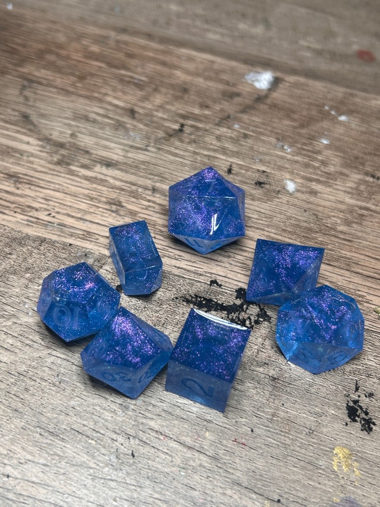 RAW* Dice: Grape Color-Shift _ Resin-Cast Dice Set *See Description* D&D