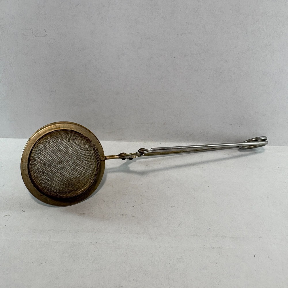 Vtg Metal Mesh Tea Strainer Infuser Hinge Spring Squeeze Opening