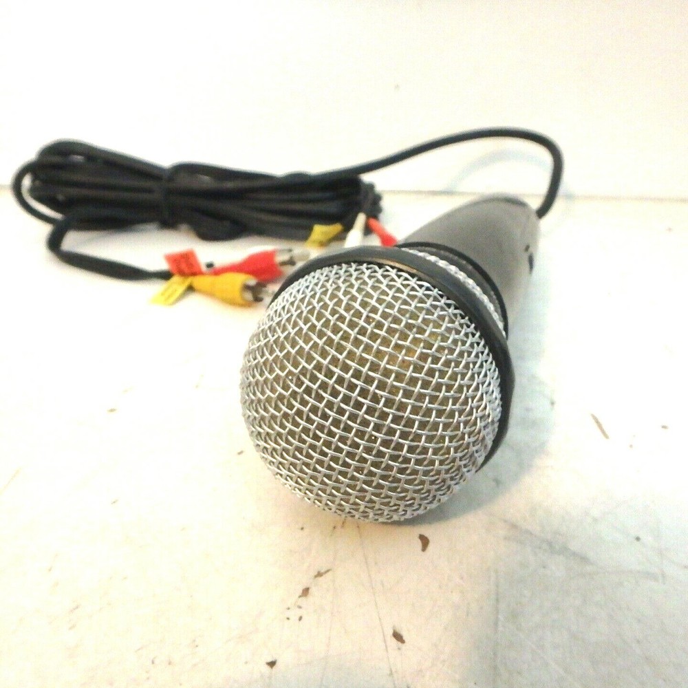 Emerson Echo Microphone MM205 Plug N Sing Karaoke Microphone