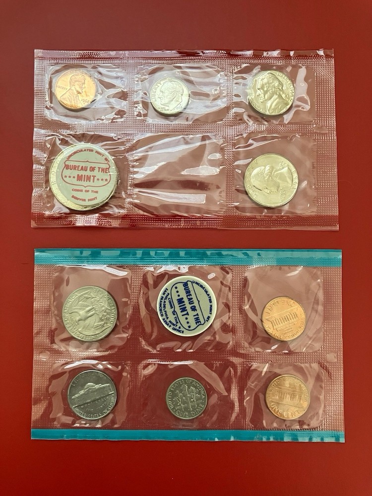 1968 UNC. Mint Set Packaging Error Token with Half Dollar